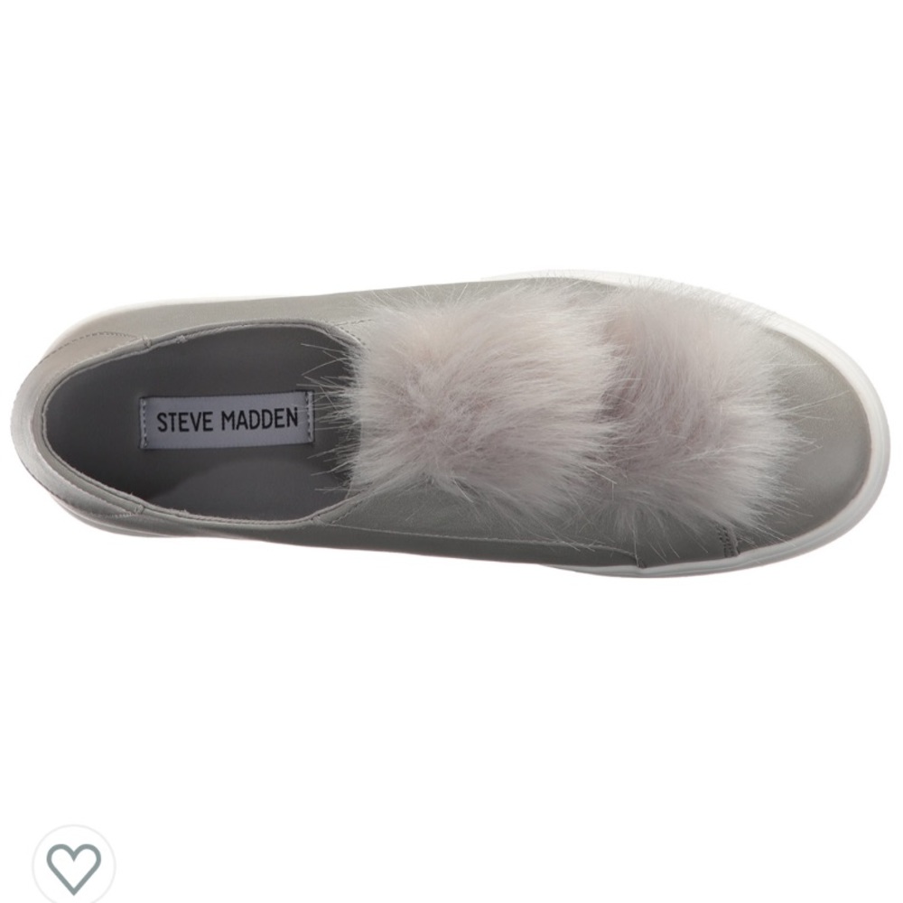 ⛔️SOLD⛔️Steve Madden PomPom Sneakers - Picture 10 of 16